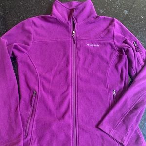 Women’s COLUMBIA fleece jacket size medium